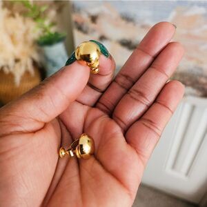 VTG 90's Signed Napier Ball Goldtone Adjustable Clip On Earrings.